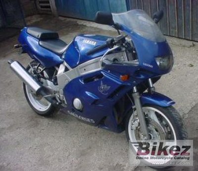 1993 Yamaha FZR 600 photo